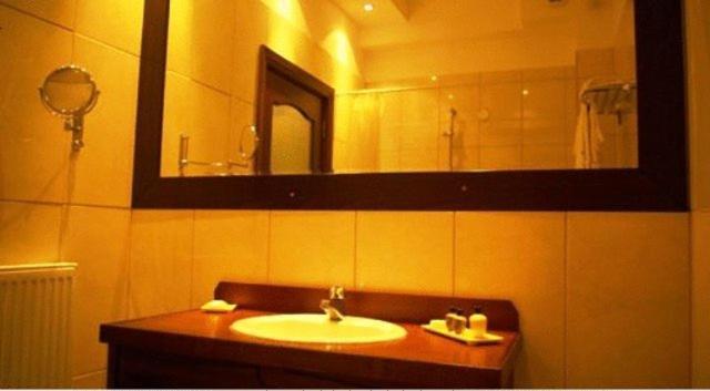 Ateron Suites Hotel & Spa أمينتايو الغرفة الصورة